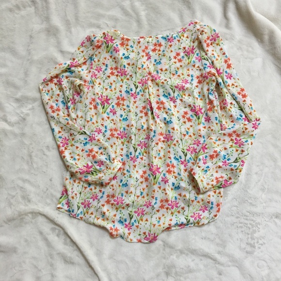 Gap Women's Floral Pintuck Split Neck Blouse - Picture 4 of 6